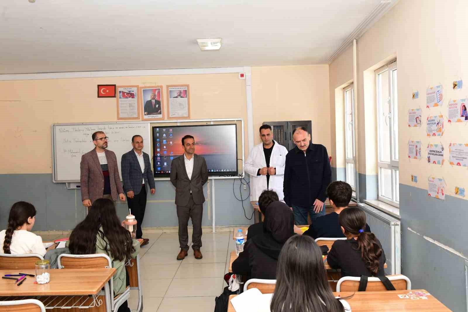 İl Milli Eğitim Müdürü Çandıroğlu’ndan Çatak’a ziyaret