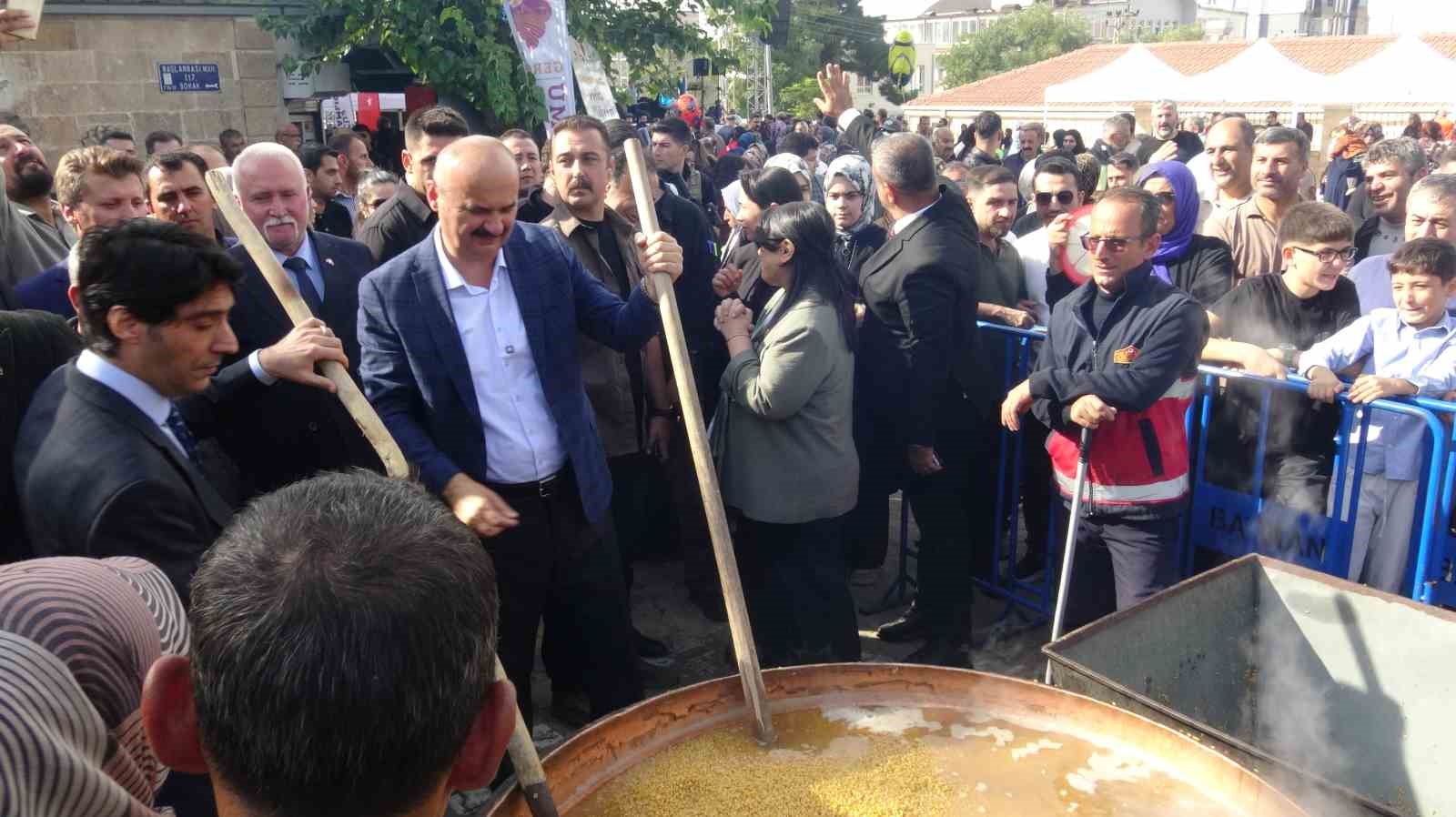 Batman’da lezzet şöleni: Bağ Bozumu ve Gastronomi Festivali kapılarını açtı