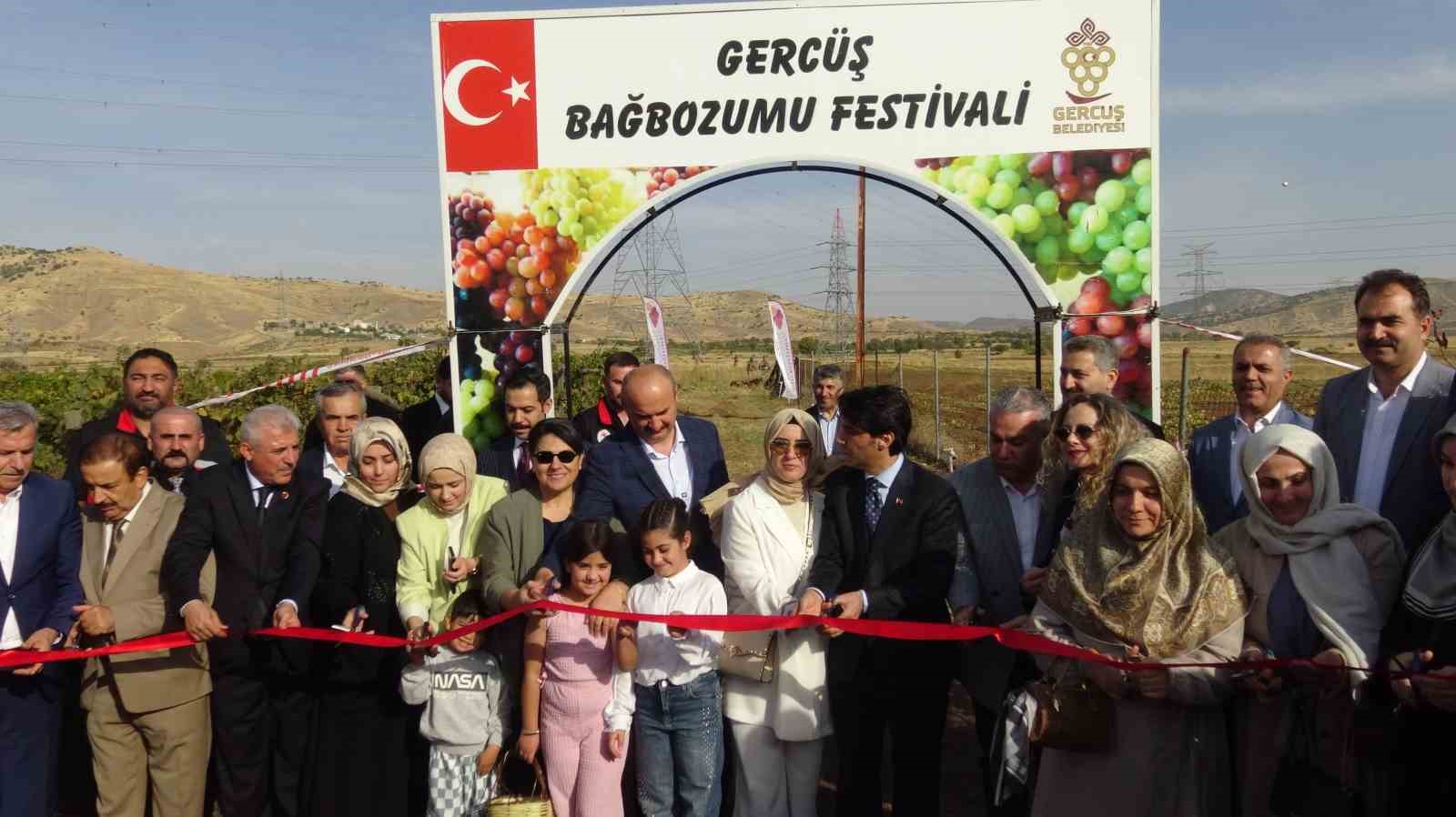 Batman’da lezzet şöleni: Bağ Bozumu ve Gastronomi Festivali kapılarını açtı