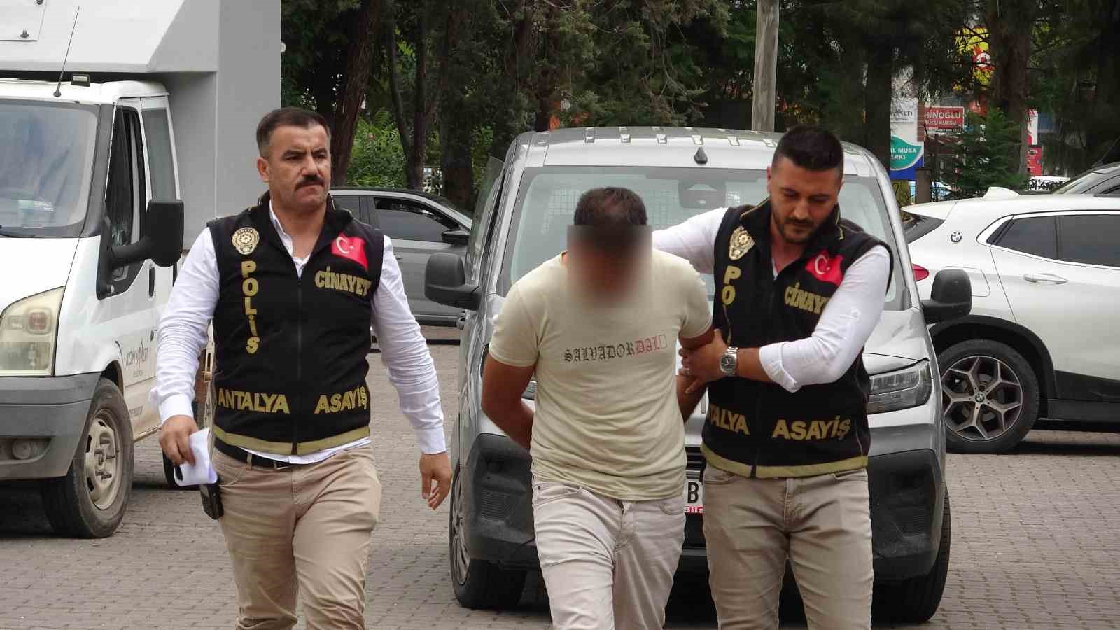 Antalya’daki kadın cinayetinde ’para’ detayı