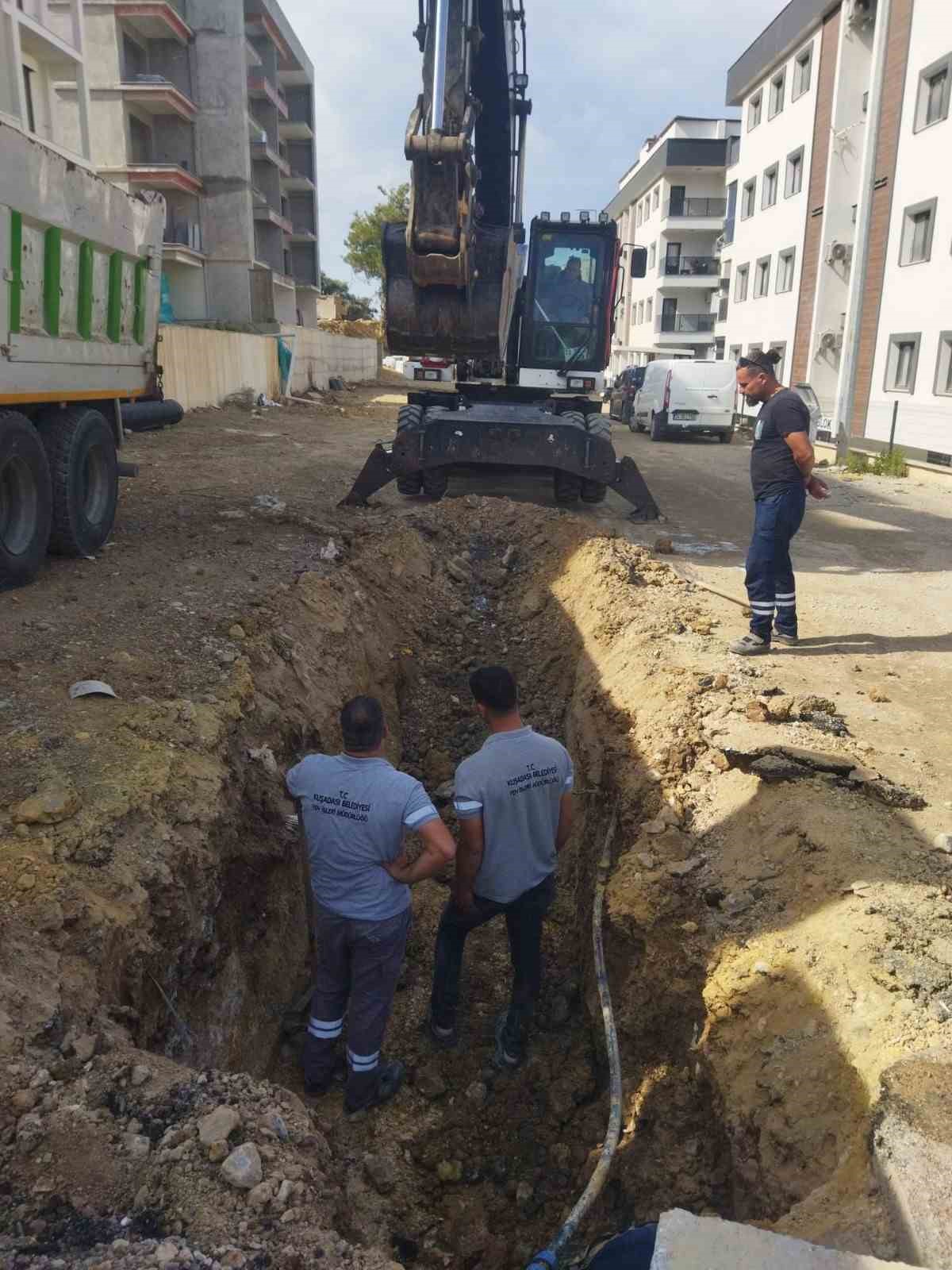 Kuşadası’nda 12 bin metrekarelik yol çalışması tamamlandı