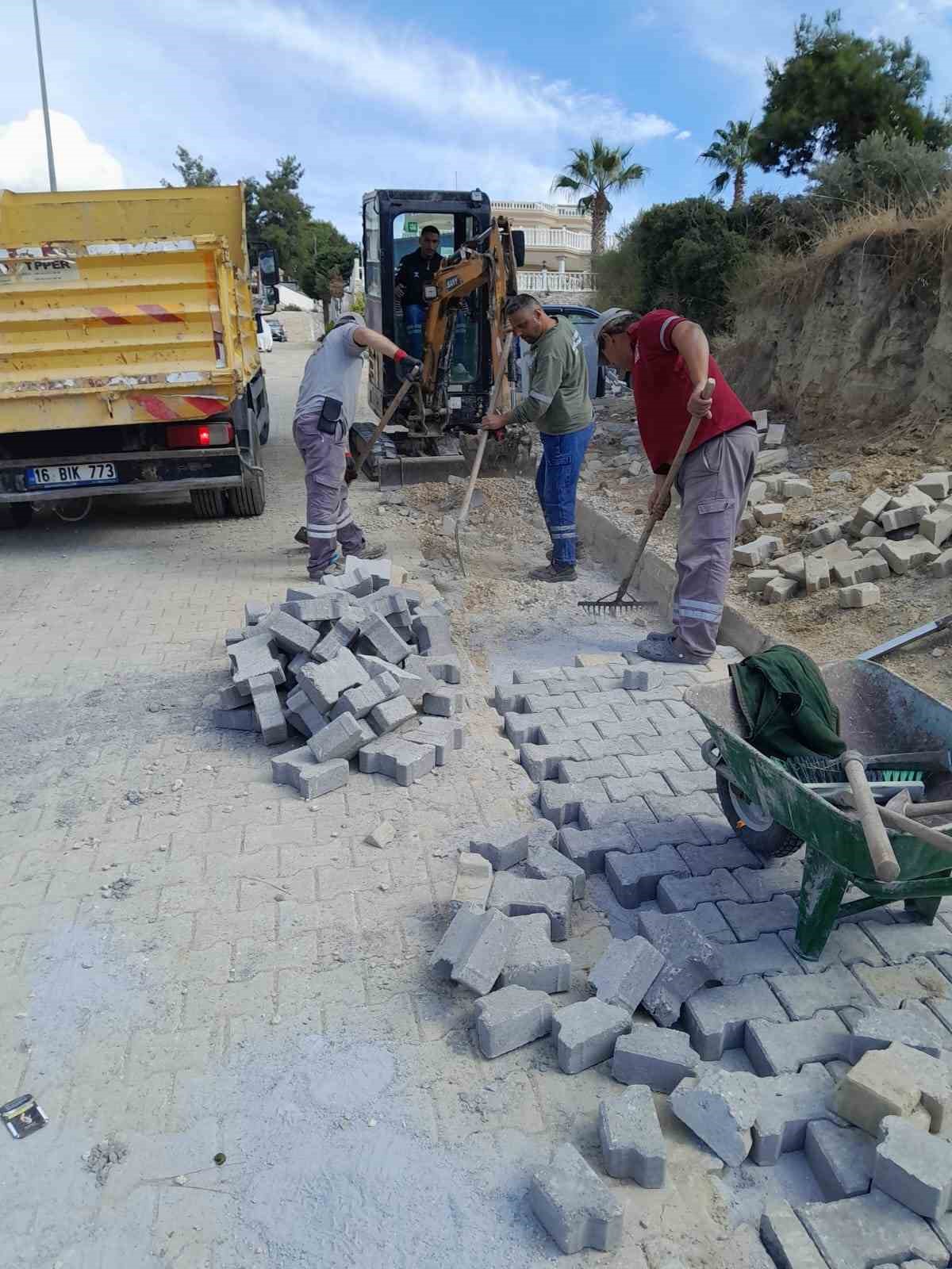 Kuşadası’nda 12 bin metrekarelik yol çalışması tamamlandı