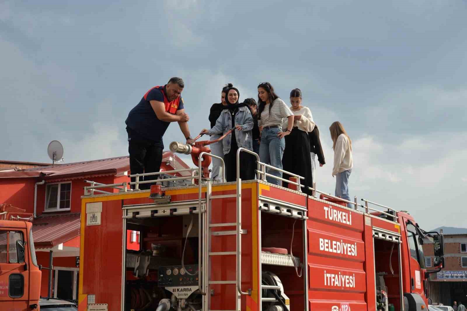 Türkeli’de uygulamalı itfaiye eğitimi
