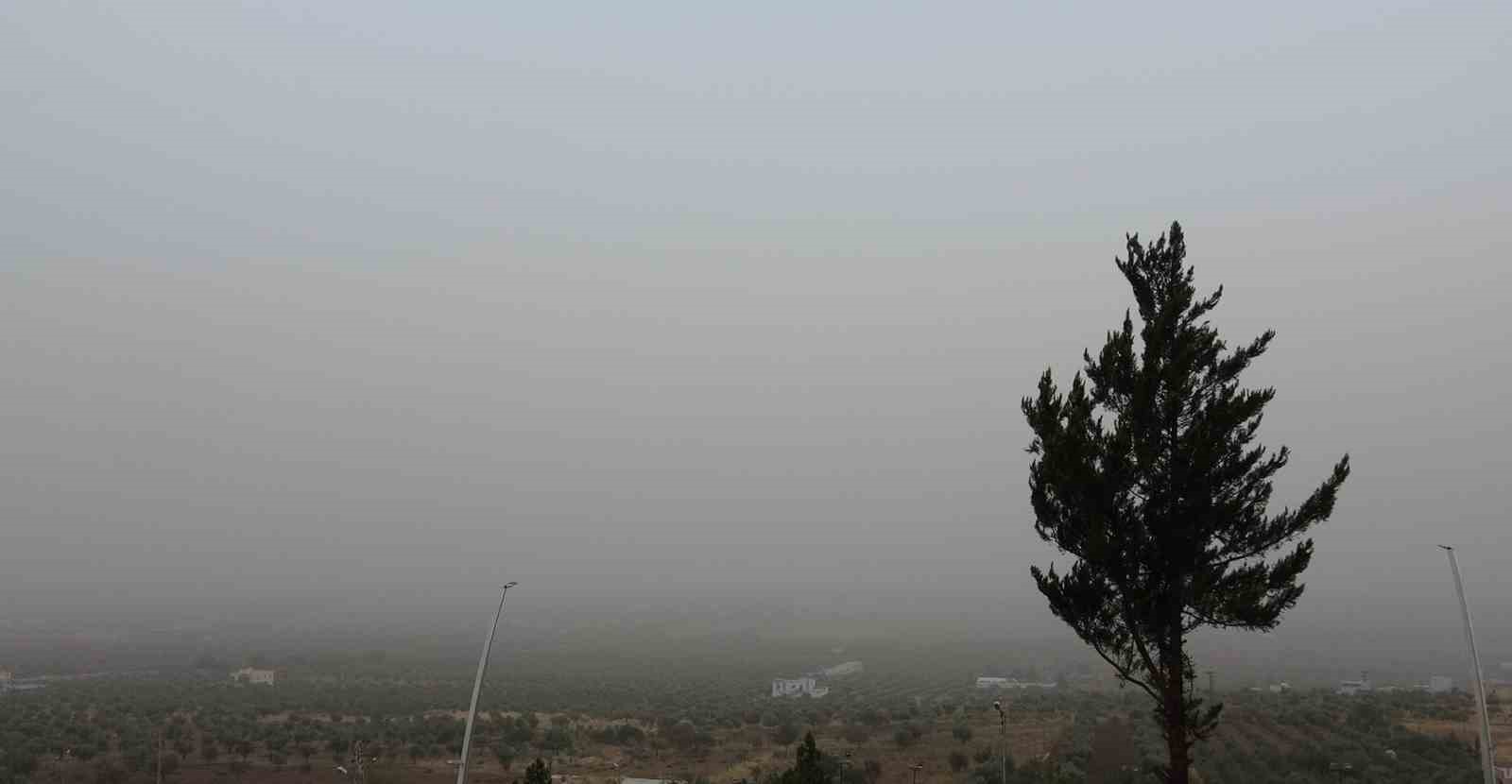 Suriye üzerinden gelen toz Kilis’i etkisi altına aldı