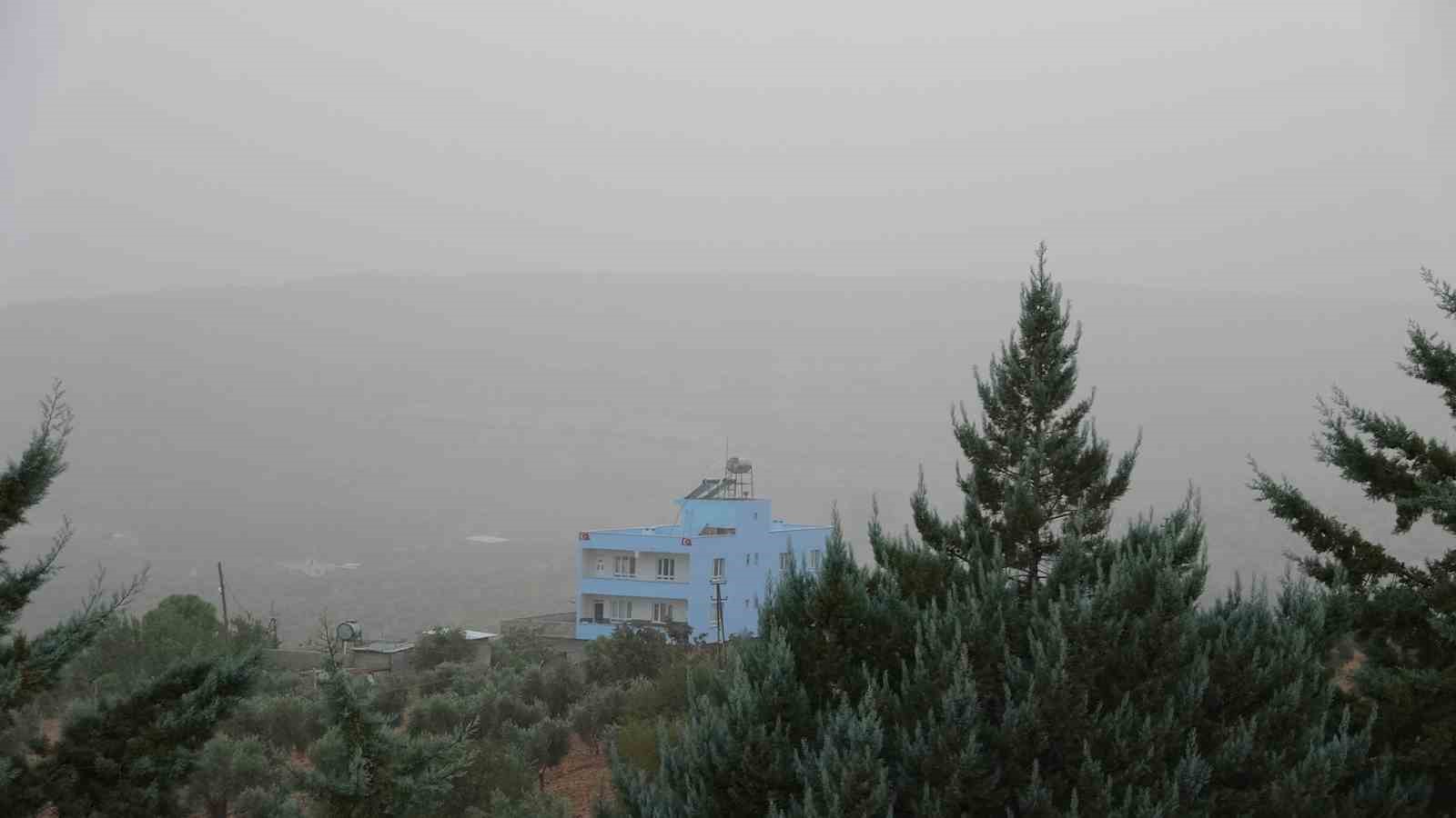 Suriye üzerinden gelen toz Kilis’i etkisi altına aldı
