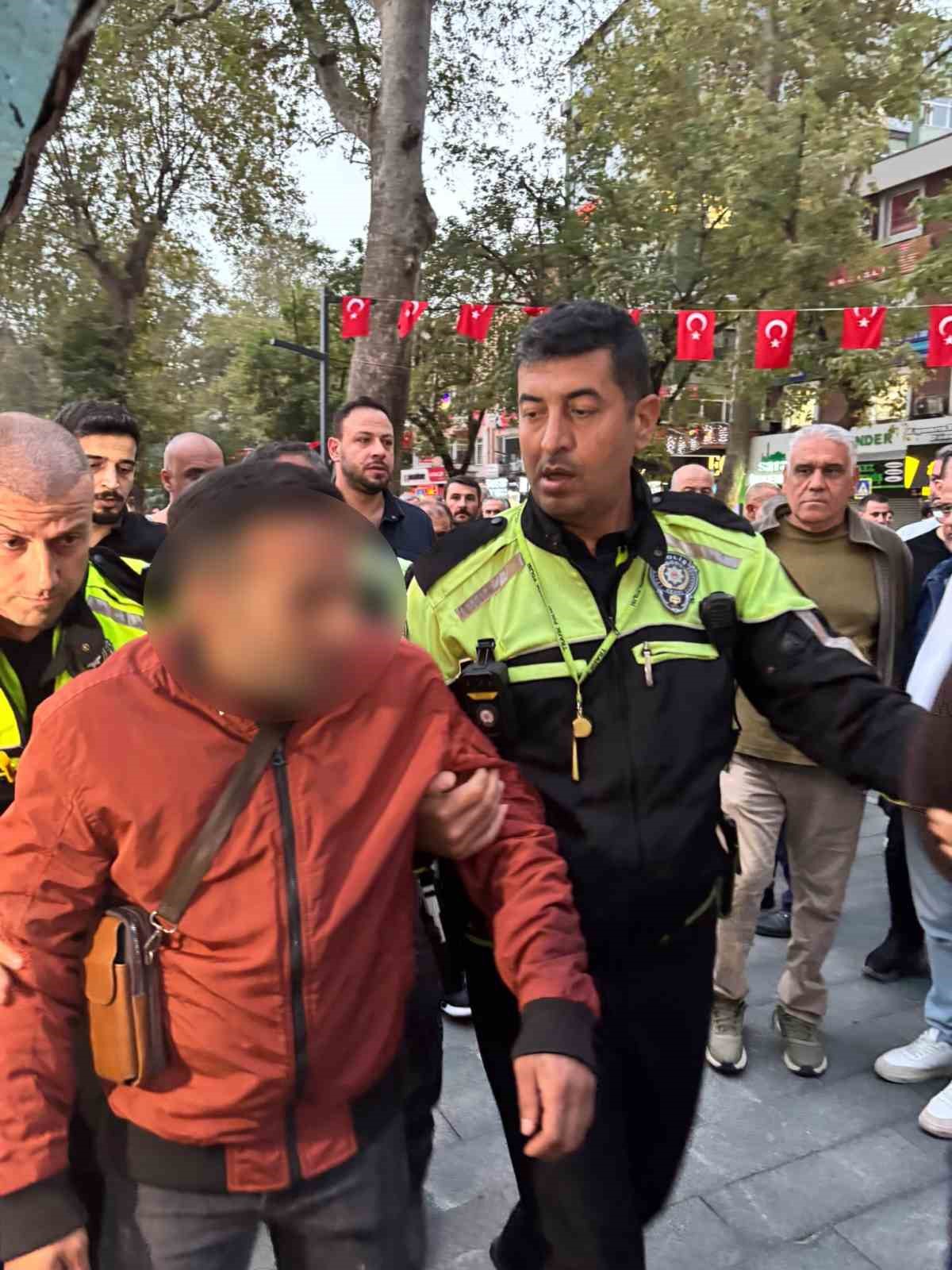 Eski eşini bıçaklayan şahıs kısa sürede yakalandı