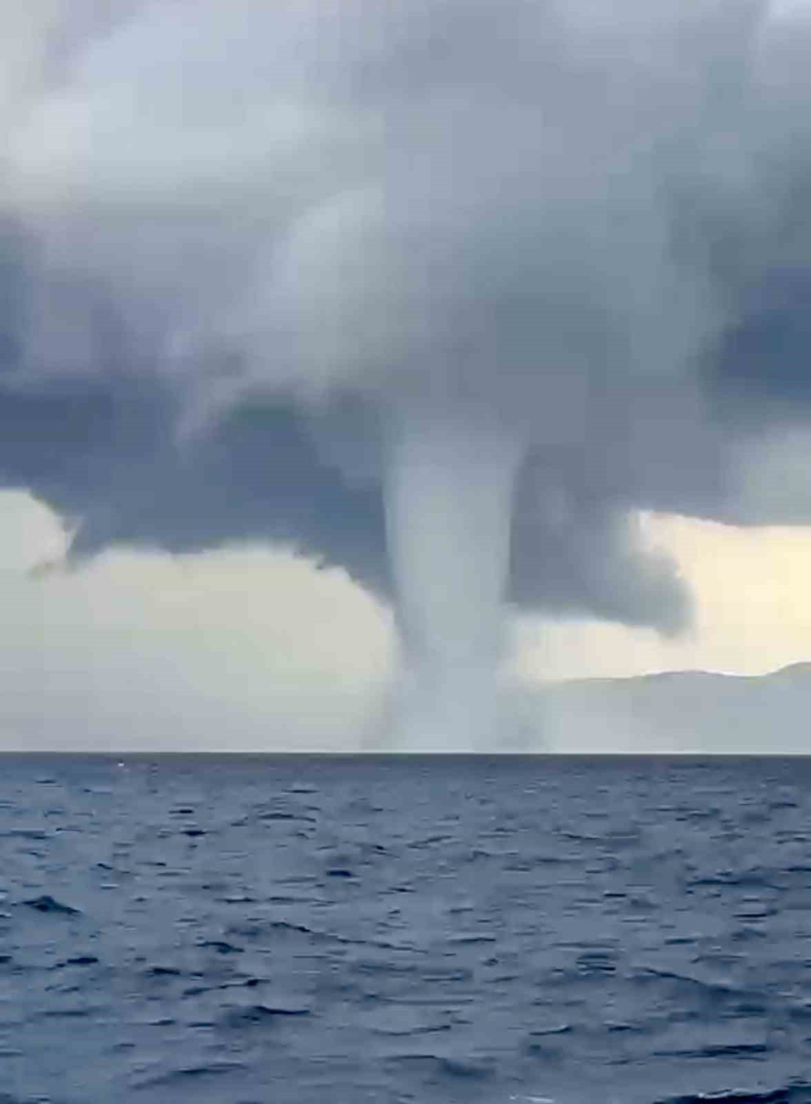Bodrum açıklarında dev hortum çıktı