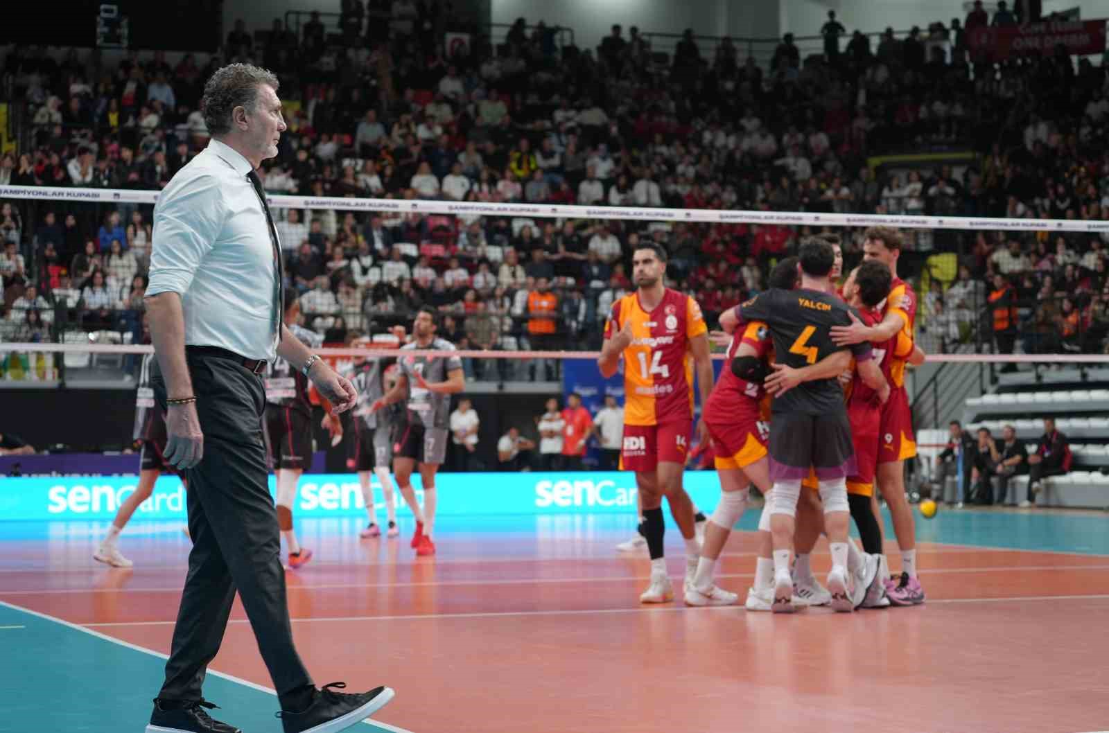 Voleybolda Şampiyonlar Kupası’nı kazanan Galatasaray, 7 yıl sonra kupa sevinci yaşadı