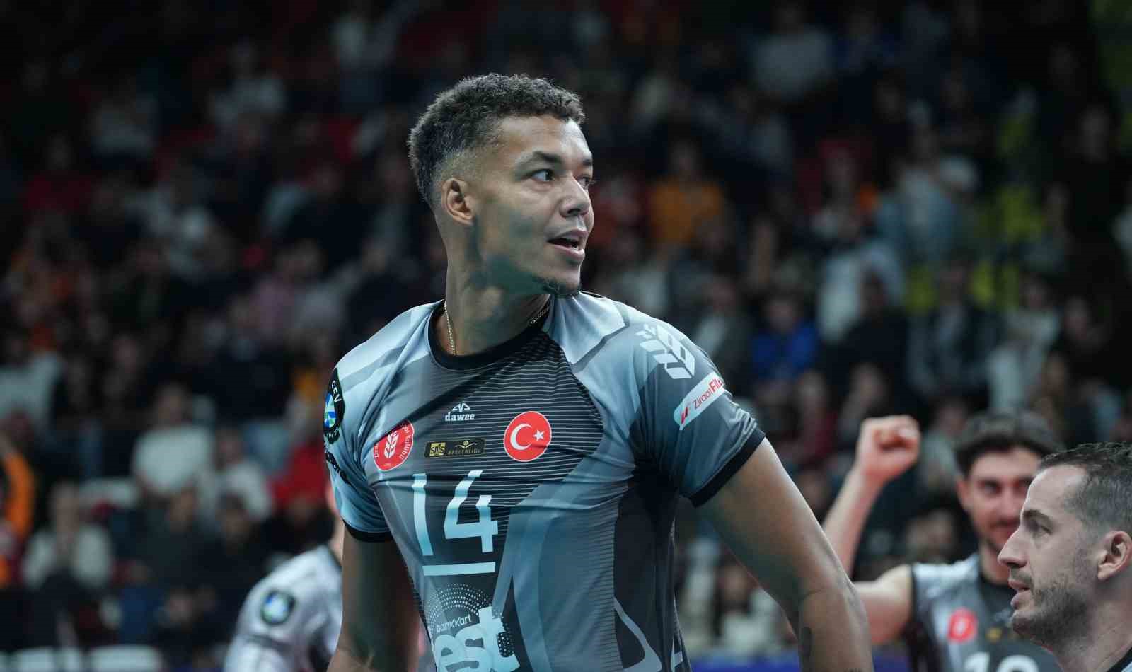 Voleybolda Şampiyonlar Kupası’nı kazanan Galatasaray, 7 yıl sonra kupa sevinci yaşadı