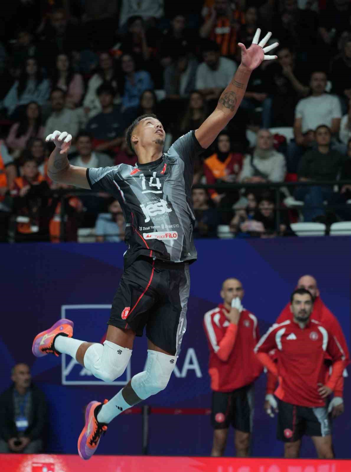 Voleybolda Şampiyonlar Kupası’nı kazanan Galatasaray, 7 yıl sonra kupa sevinci yaşadı