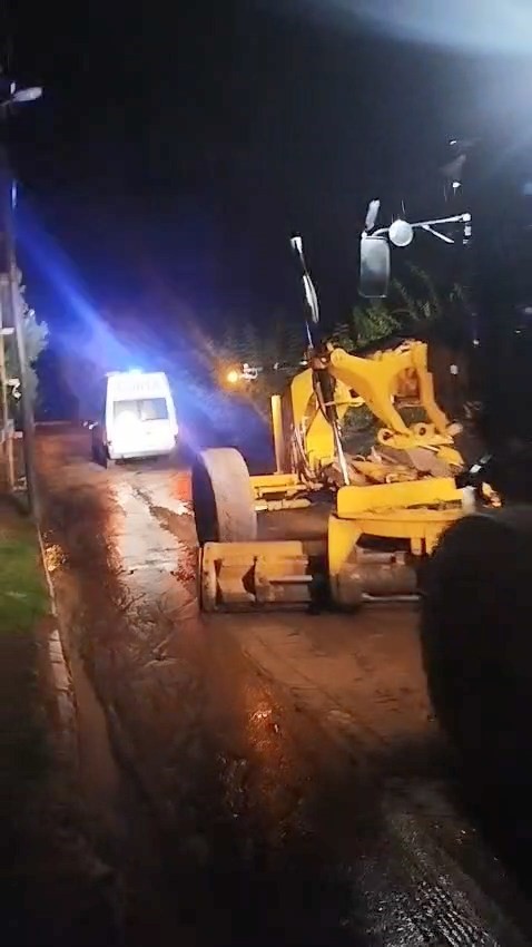 Elazığ Yurtbaşı’nda etkili olan yağışın ardından Başkan Doğan sahaya indi