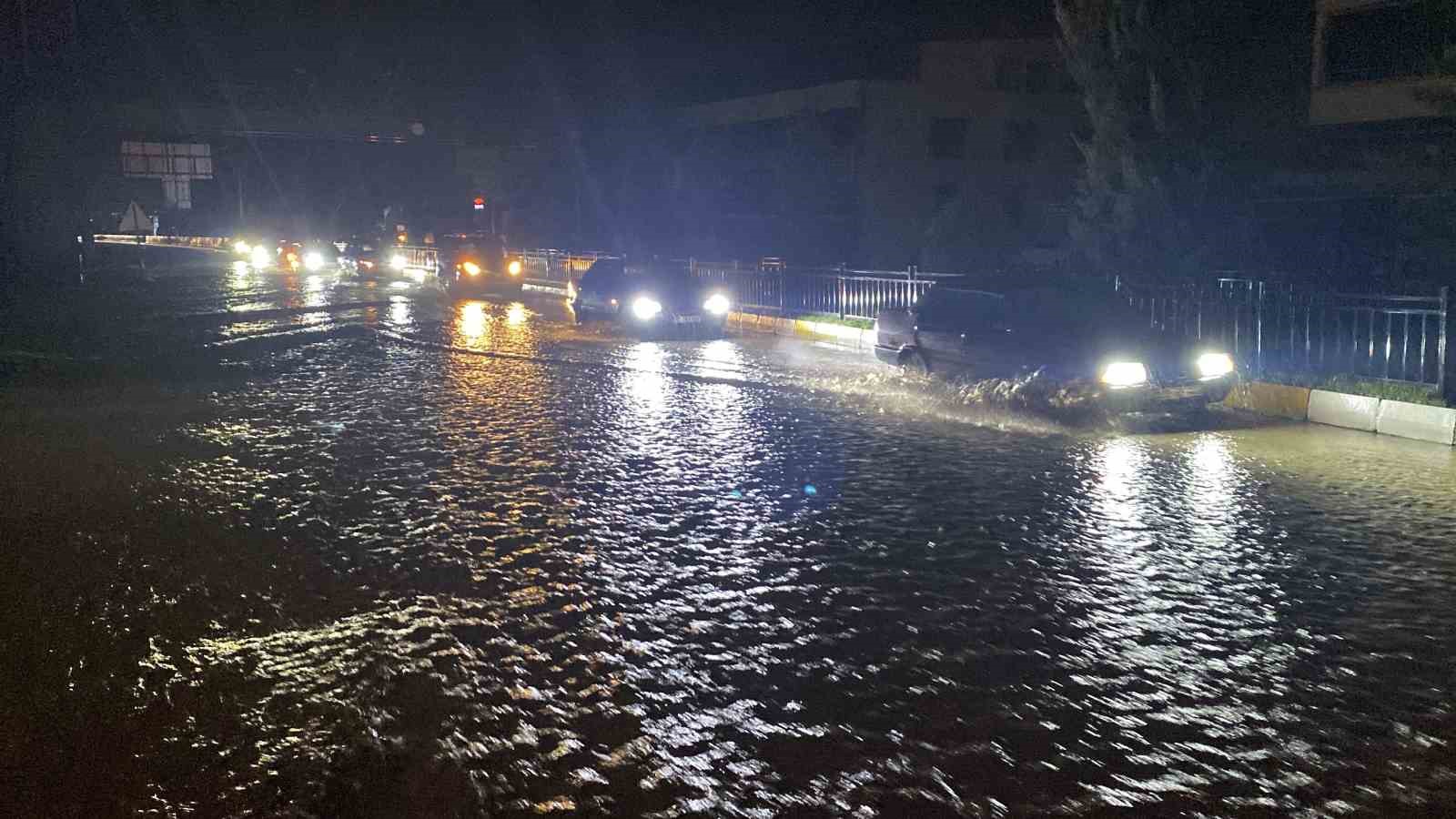 Yazıkonak göle döndü
