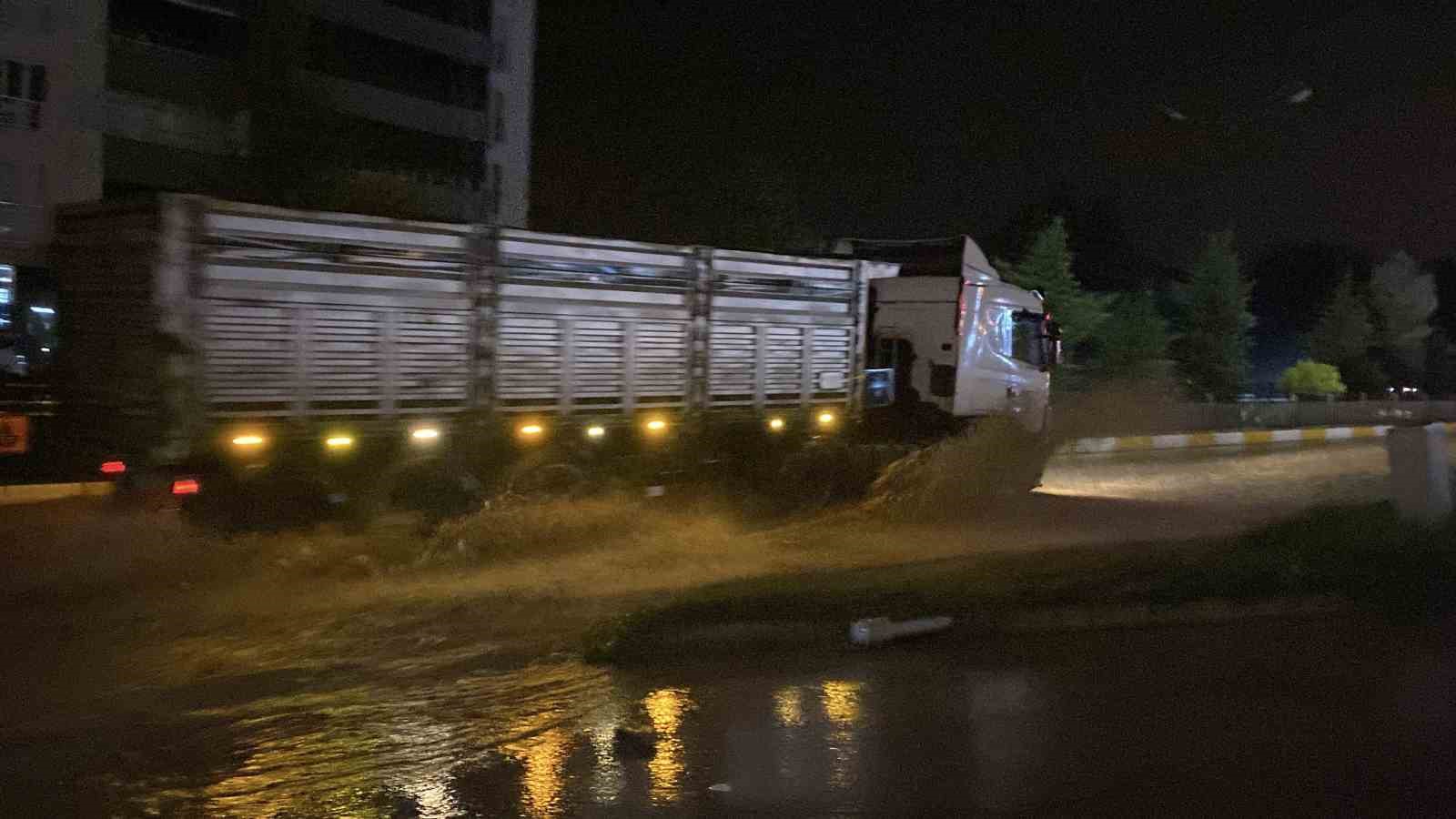 Yazıkonak göle döndü