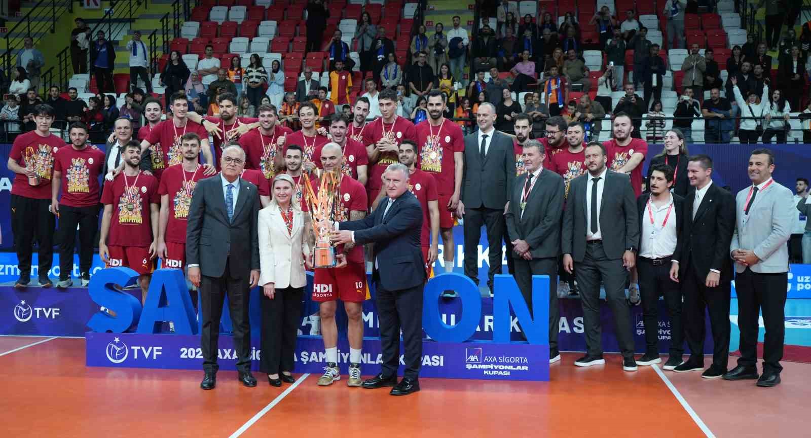 Galatasaraylı voleybolculardan şampiyonluk mesajı: "Bunlar daha başlangıç"