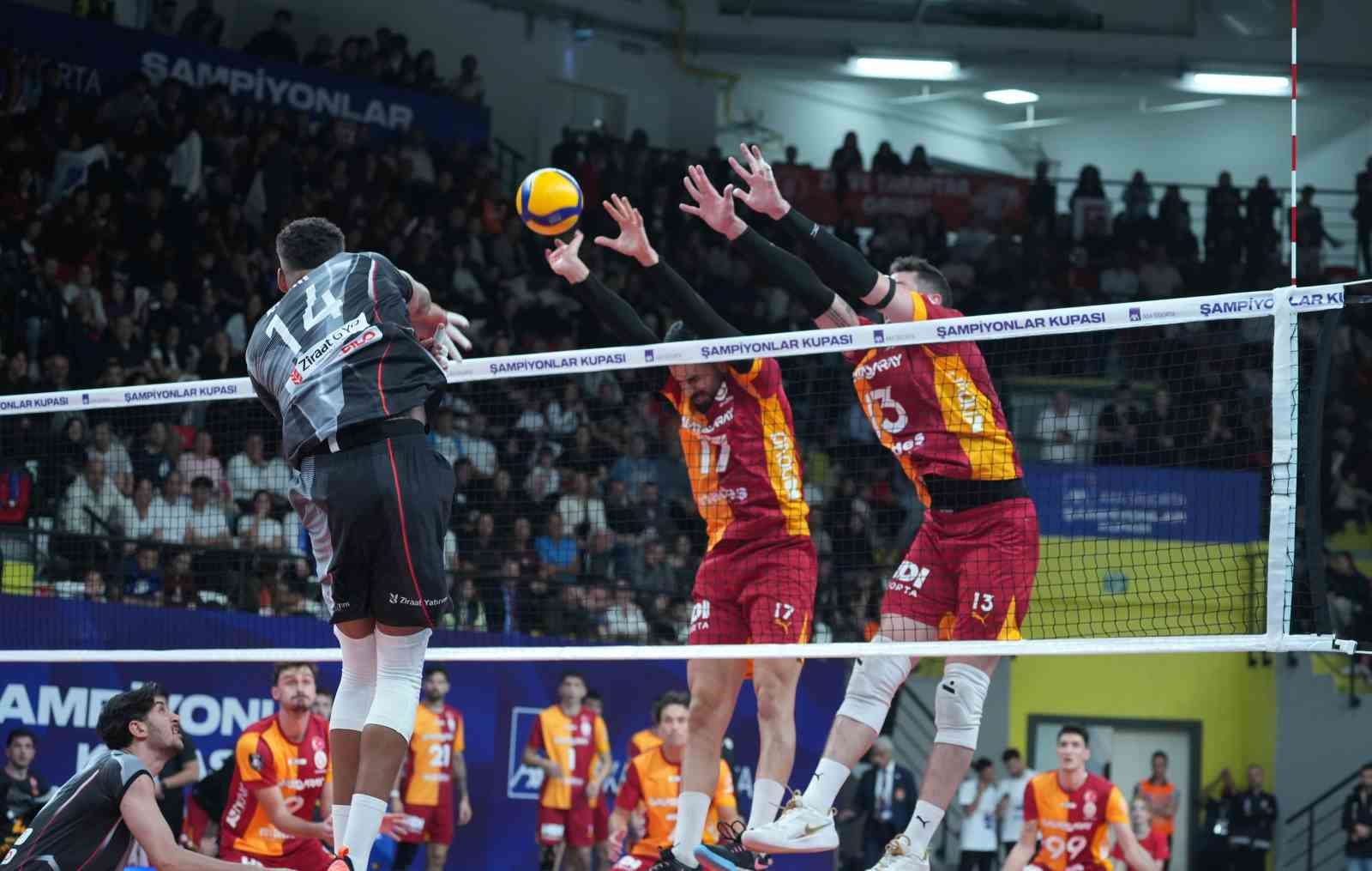 Galatasaraylı voleybolculardan şampiyonluk mesajı: "Bunlar daha başlangıç"