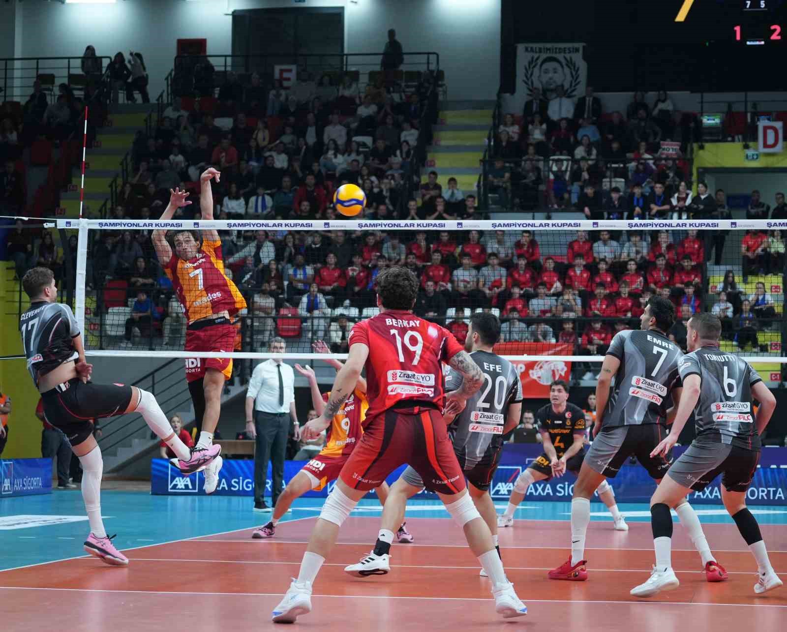 Galatasaraylı voleybolculardan şampiyonluk mesajı: "Bunlar daha başlangıç"