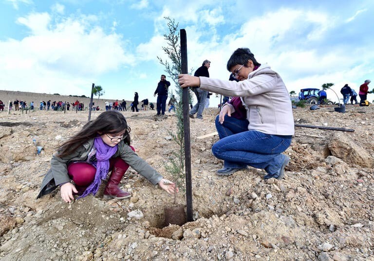 İzmir’de hafriyat toprağına doğa dostu yönetim