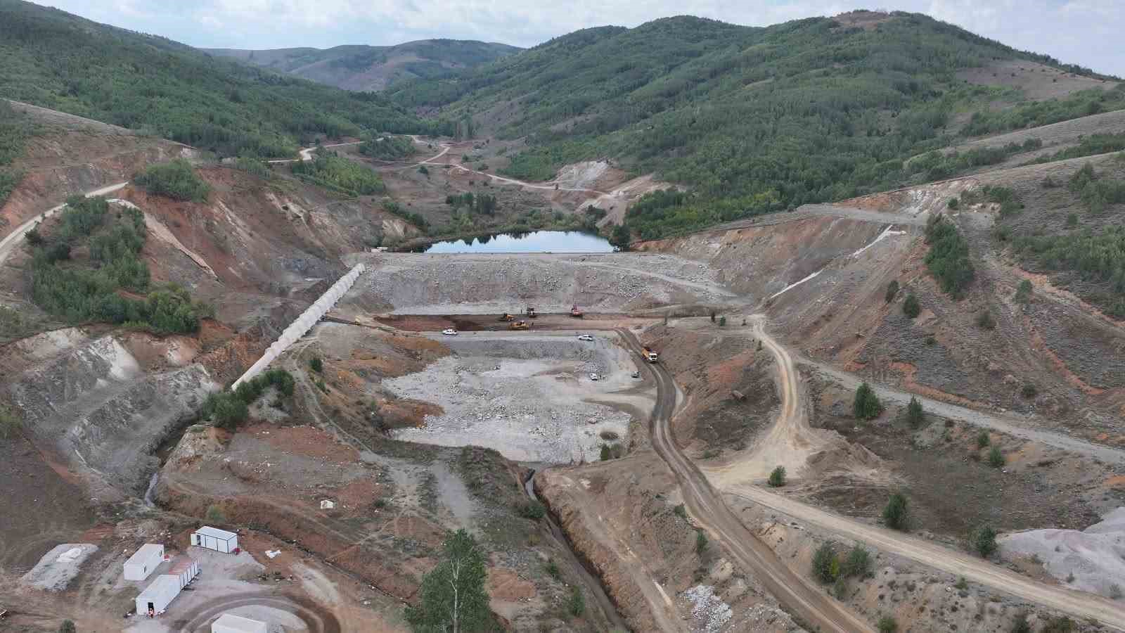 Petekli Göleti’nde çalışmalar yerinde incelendi