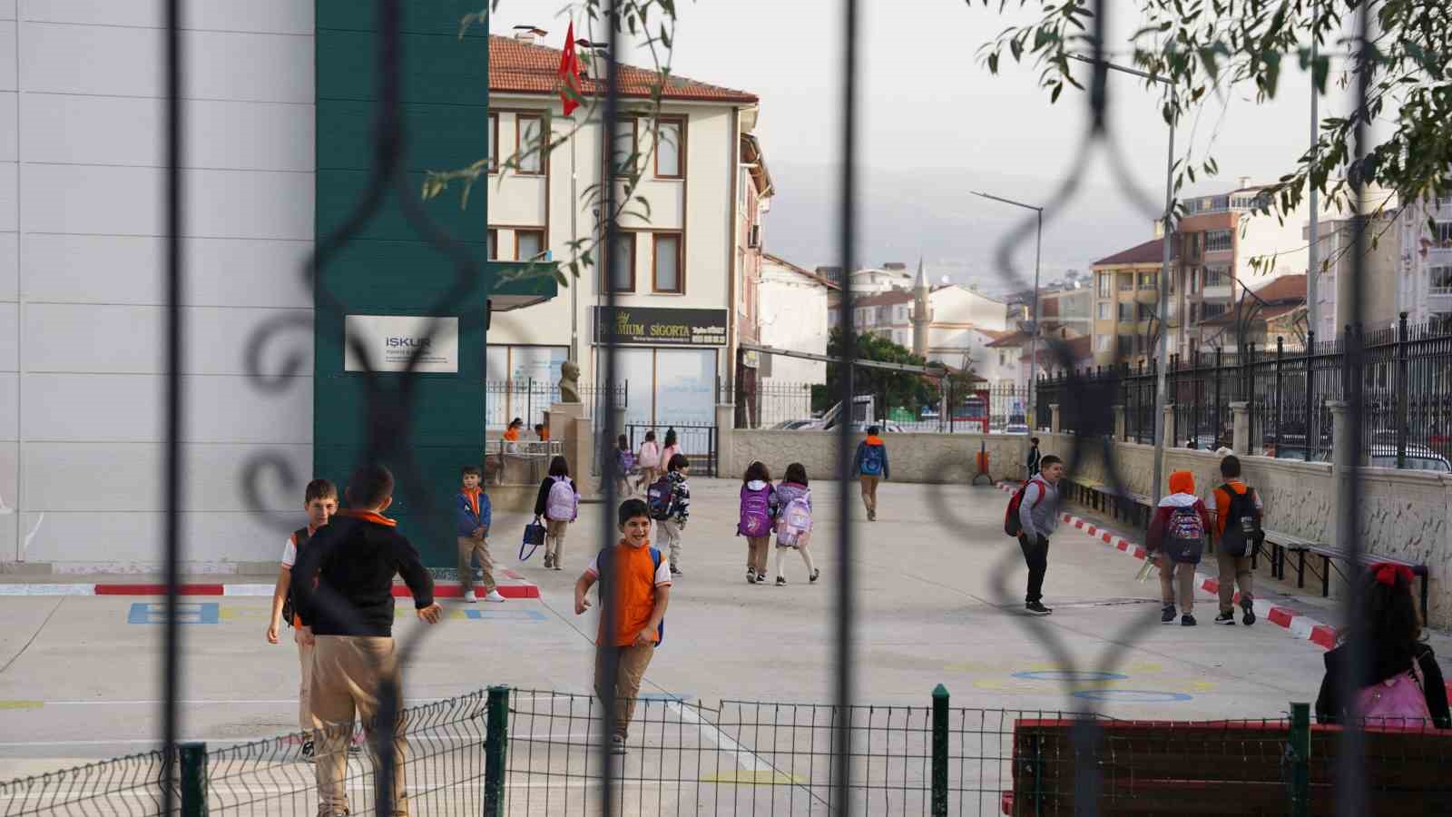 Tokat’ta bir günlük aranın ardından okullar yeniden açıldı