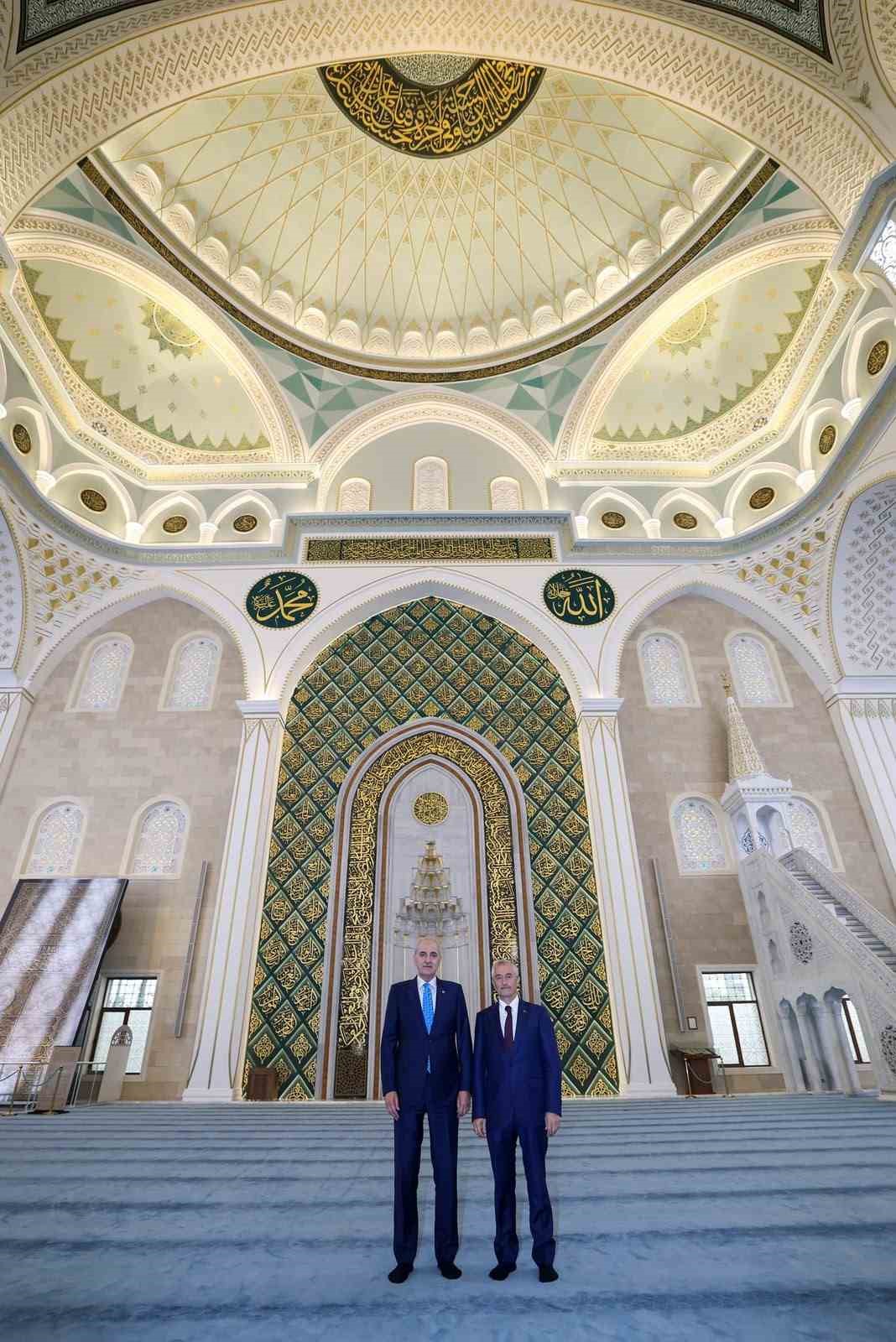 TBMM Başkanı Numan Kurtulmuş Şahinbey Millet Camii’ni ziyaret etti