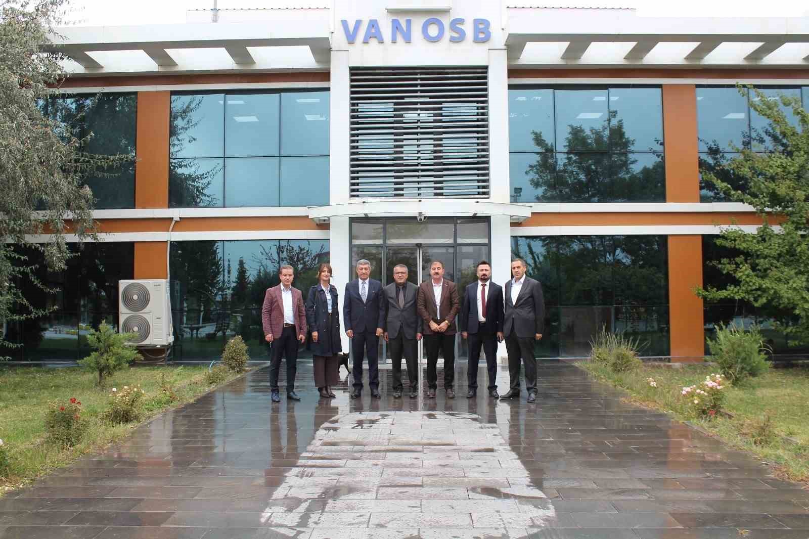 İş dünyasının temsilcilerinden Van OSB’ye ziyaret