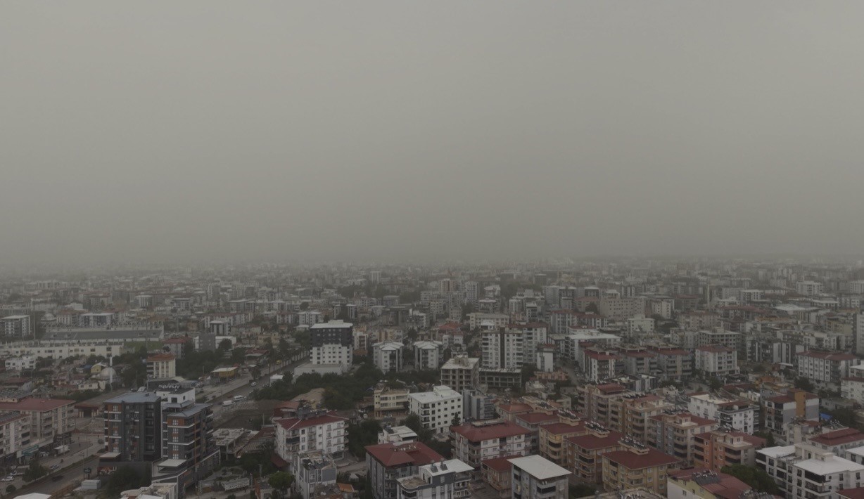Osmaniye’de Suriye kaynaklı toz taşınımı etkili oldu