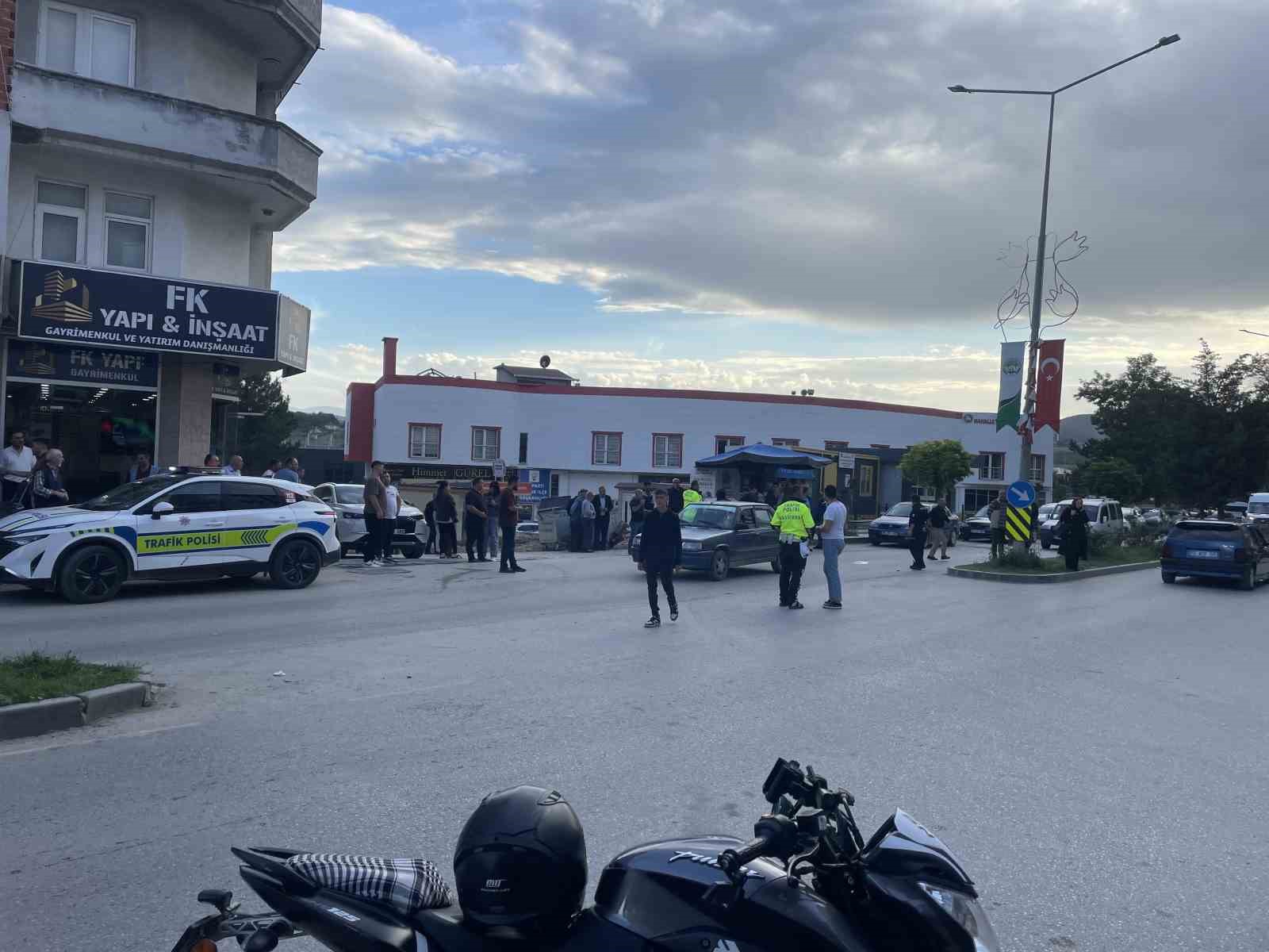 Otomobilin çarptığı kadın ağır yaralandı