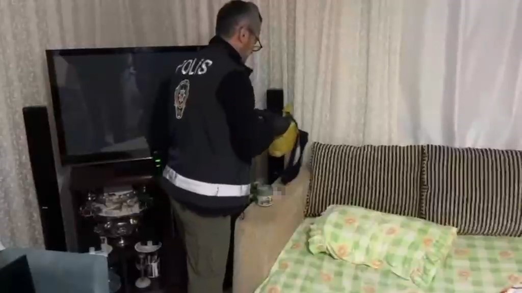 Edremit Körfezi’nde huzur operasyonu: 20 gözaltı