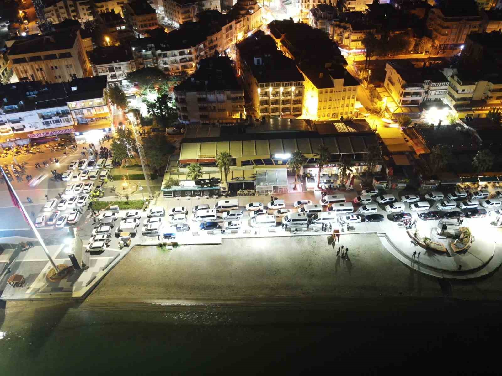 Edremit Körfezi’nde huzur operasyonu: 20 gözaltı