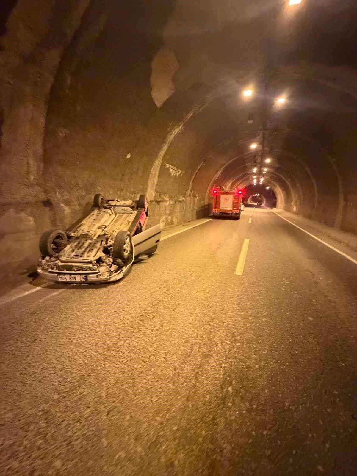 Zonguldak’ta tünelde kontrolden çıkan otomobil takla attı: 1 yaralı