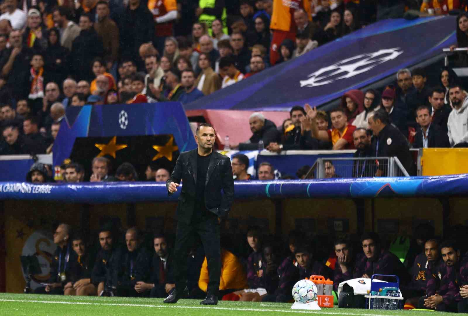 UEFA Şampiyonlar Ligi: Galatasaray: 1 - Barcelona: 1 (İlk yarı)