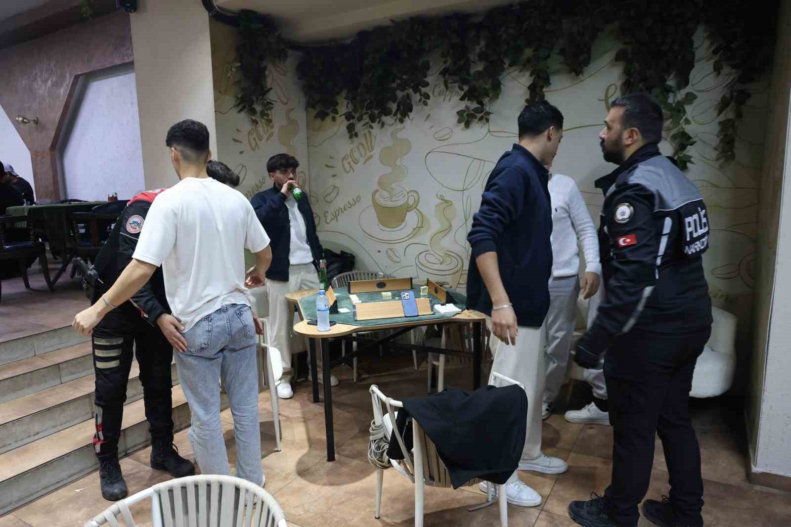 Elazığ’da öğrencilerin yoğun olduğu alanlar denetlendi