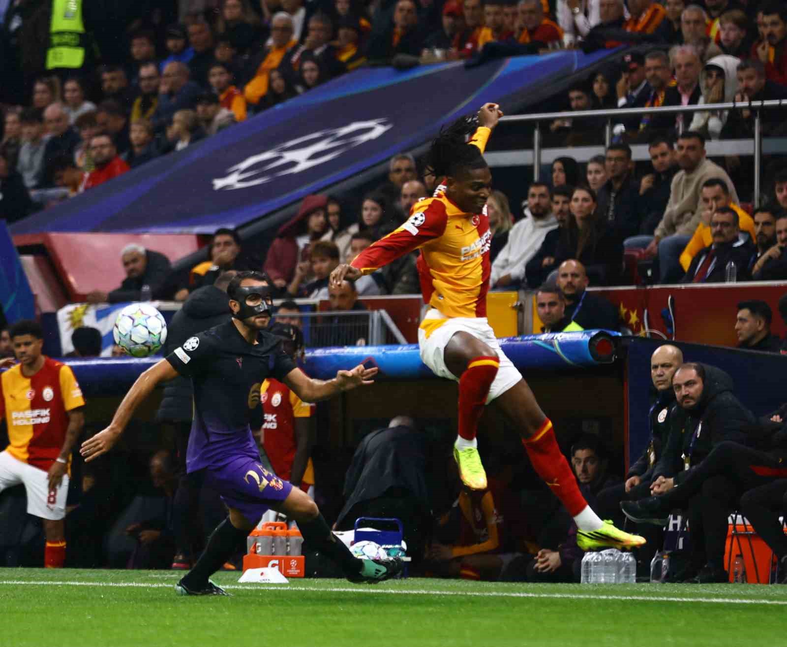 UEFA Şampiyonlar Ligi: Galatasaray: 1 - Barcelona: 4 (Maç sonucu)