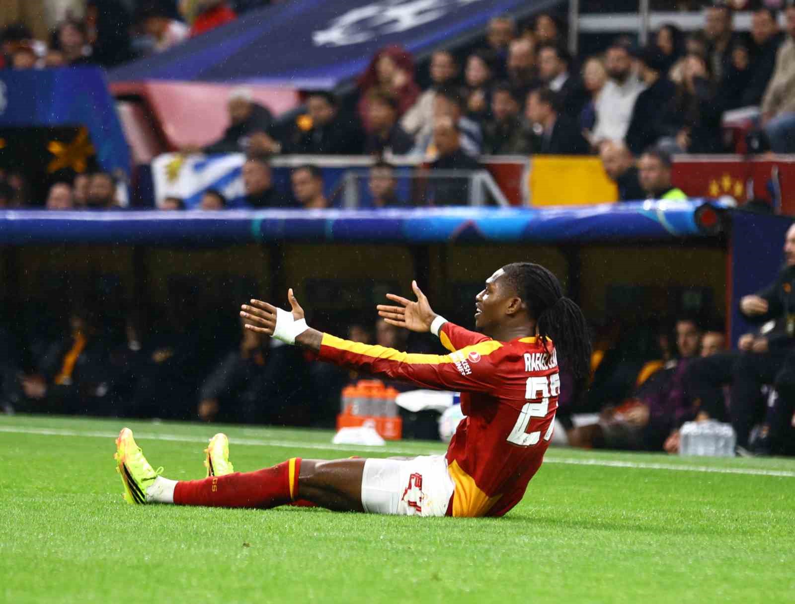 UEFA Şampiyonlar Ligi: Galatasaray: 1 - Barcelona: 4 (Maç sonucu)