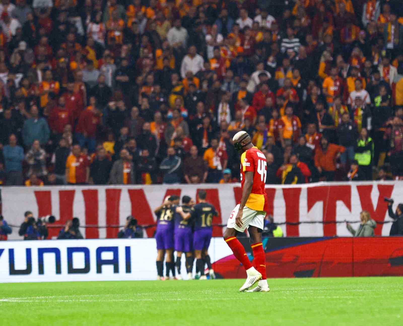 UEFA Şampiyonlar Ligi: Galatasaray: 1 - Barcelona: 4 (Maç sonucu)