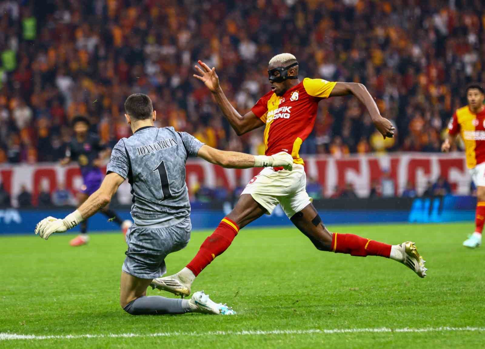 UEFA Şampiyonlar Ligi: Galatasaray: 1 - Barcelona: 4 (Maç sonucu)