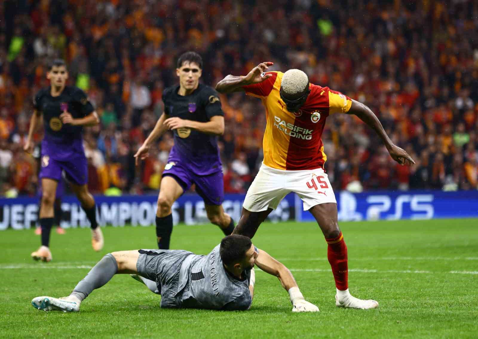 UEFA Şampiyonlar Ligi: Galatasaray: 1 - Barcelona: 4 (Maç sonucu)
