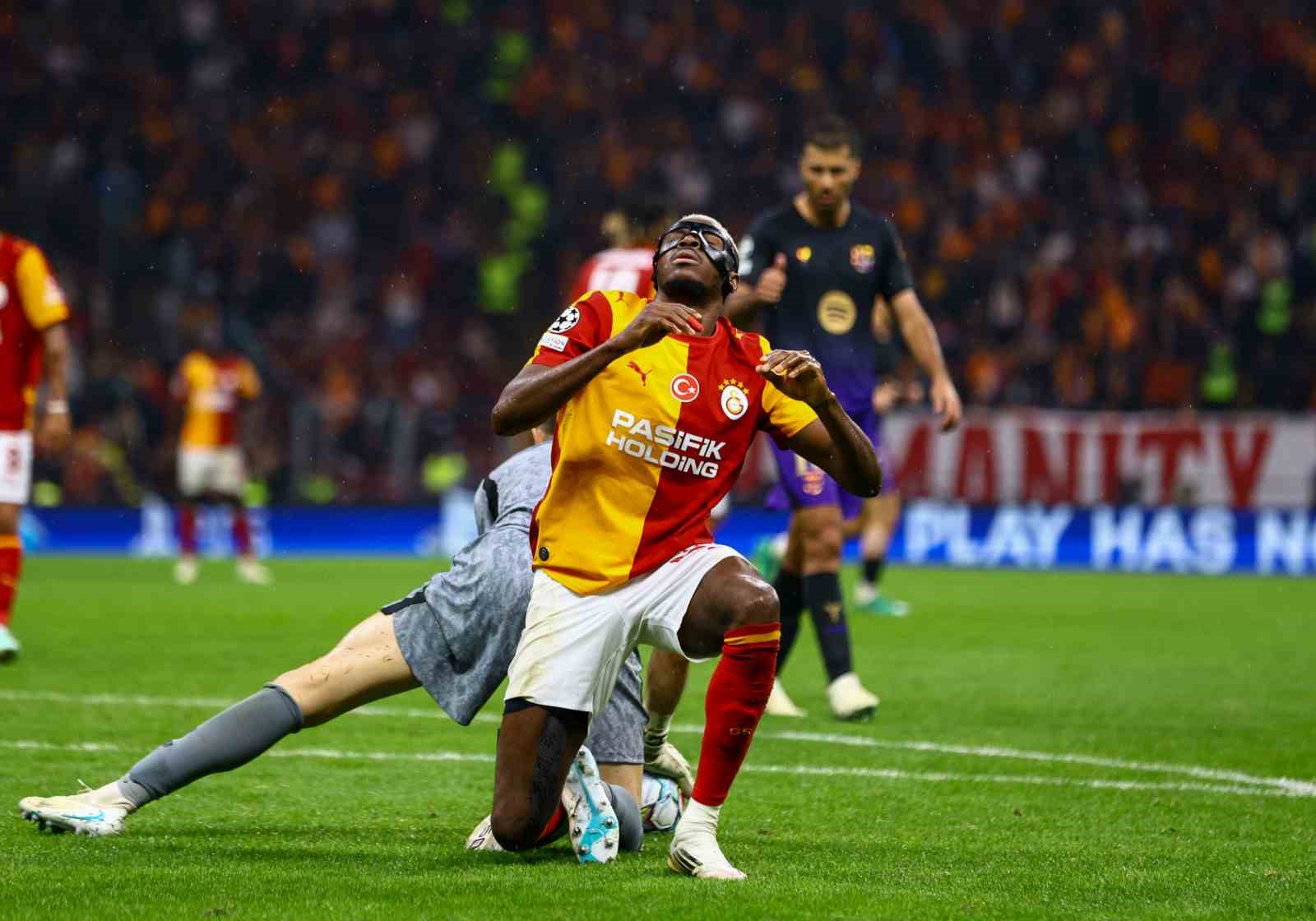 UEFA Şampiyonlar Ligi: Galatasaray: 1 - Barcelona: 4 (Maç sonucu)