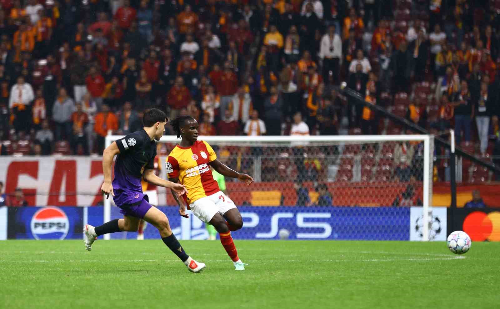 UEFA Şampiyonlar Ligi: Galatasaray: 1 - Barcelona: 4 (Maç sonucu)