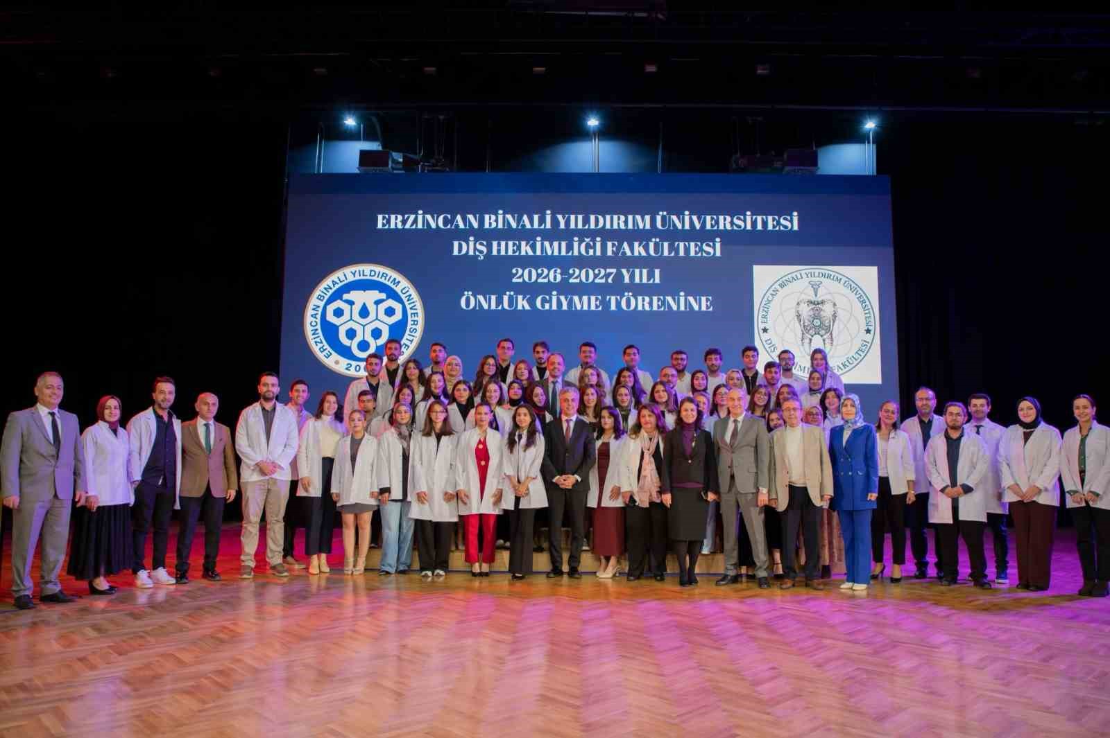 EBYÜ’de diş hekimliği öğrencileri beyaz önlüklerini giydi
