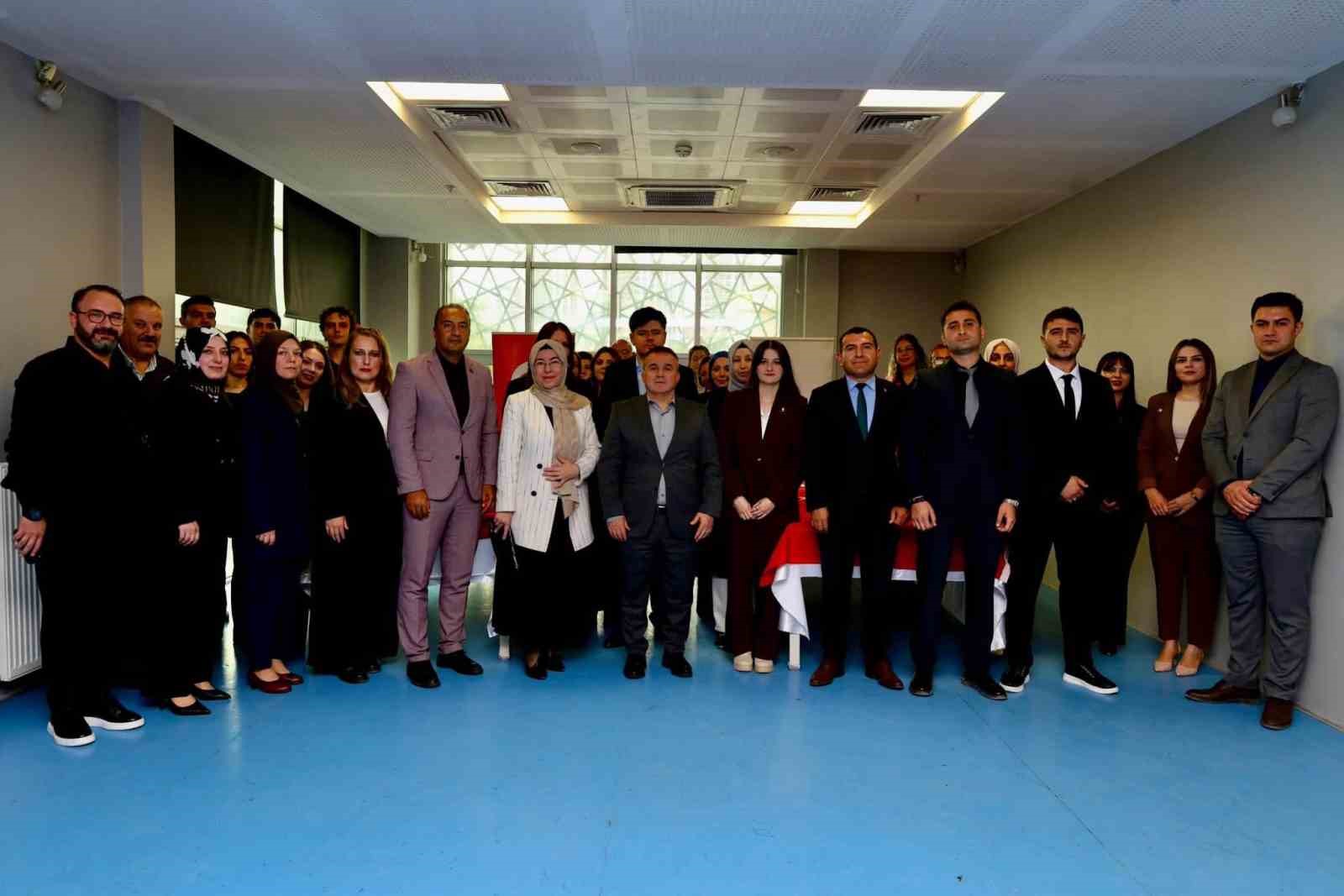 Bilecik’te memur kadrosuna geçen personel yemin etti