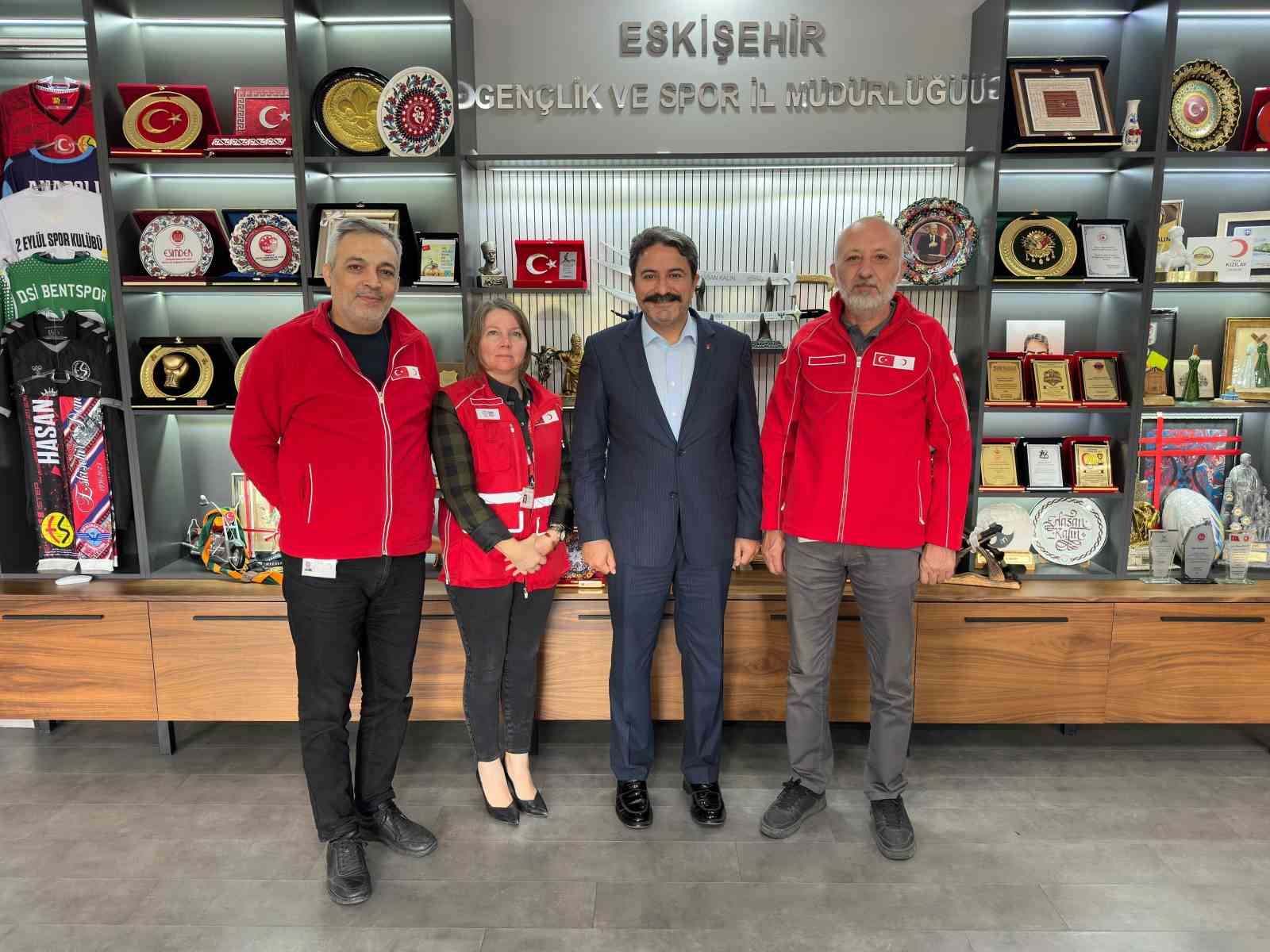 Eskişehir Gençlik ve Spor İl Müdürlüğüne Kızılay’dan bronz madalya