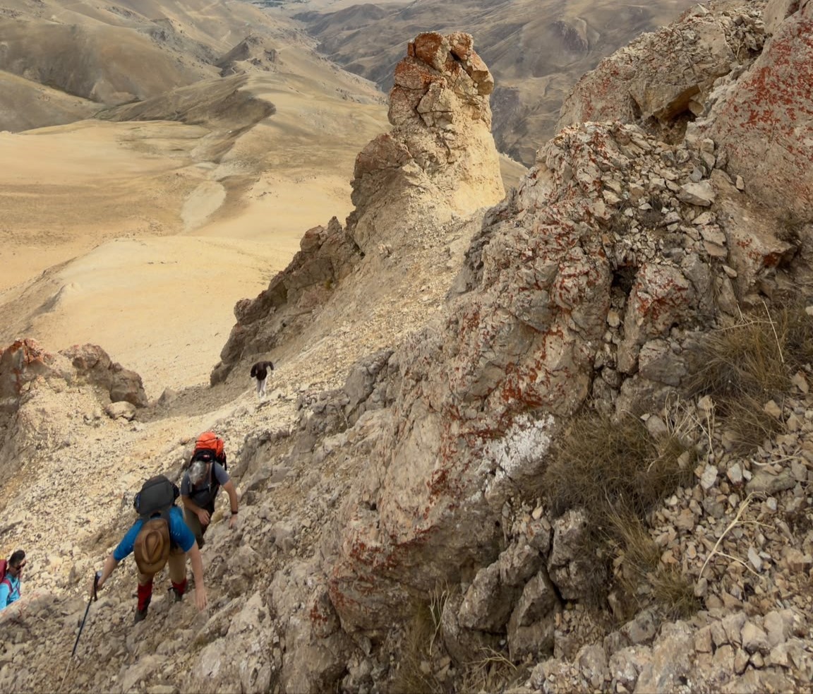 Van’da 3 bin 600 rakımlı İspiriz Dağı’na zirve tırmanışı