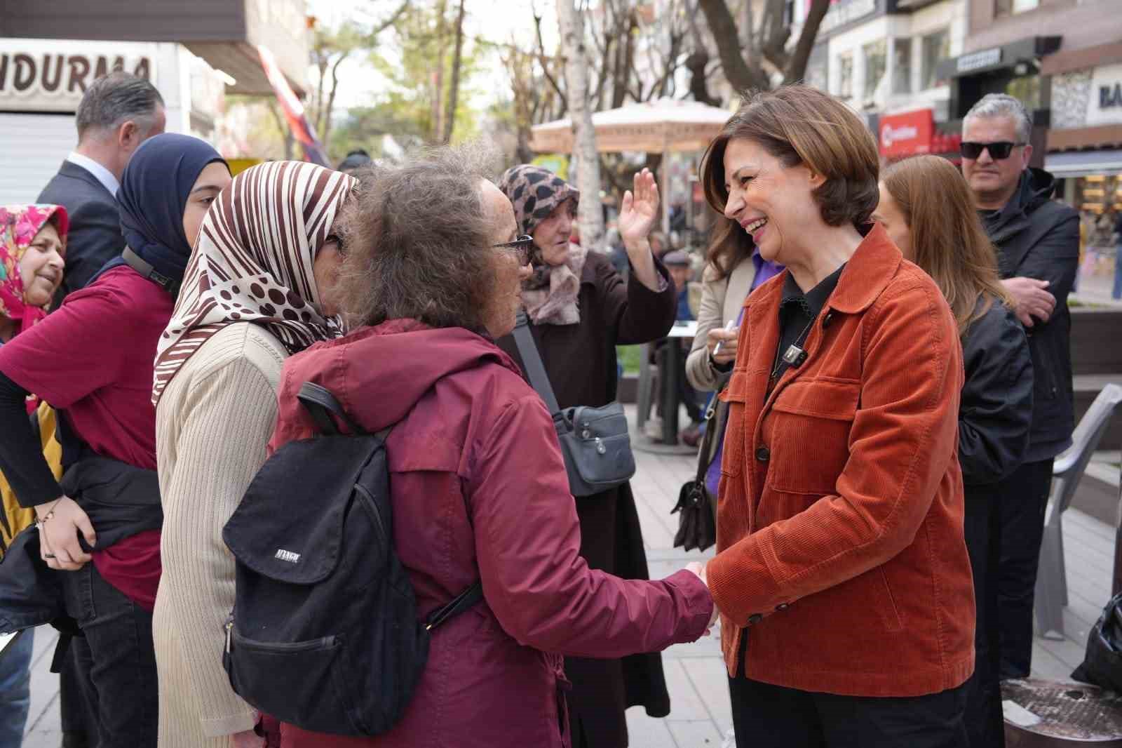Başkan Ayşe Ünlüce Türkiye’nin ilk 5’inde