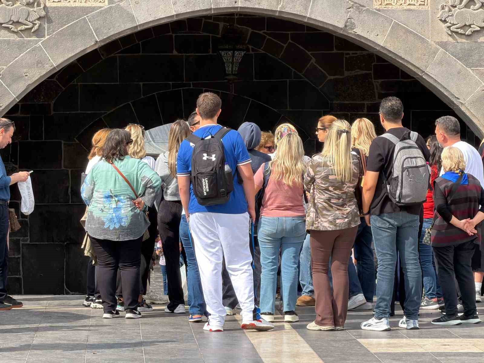 Diyarbakır’da ekim ayında turist yoğunluğu