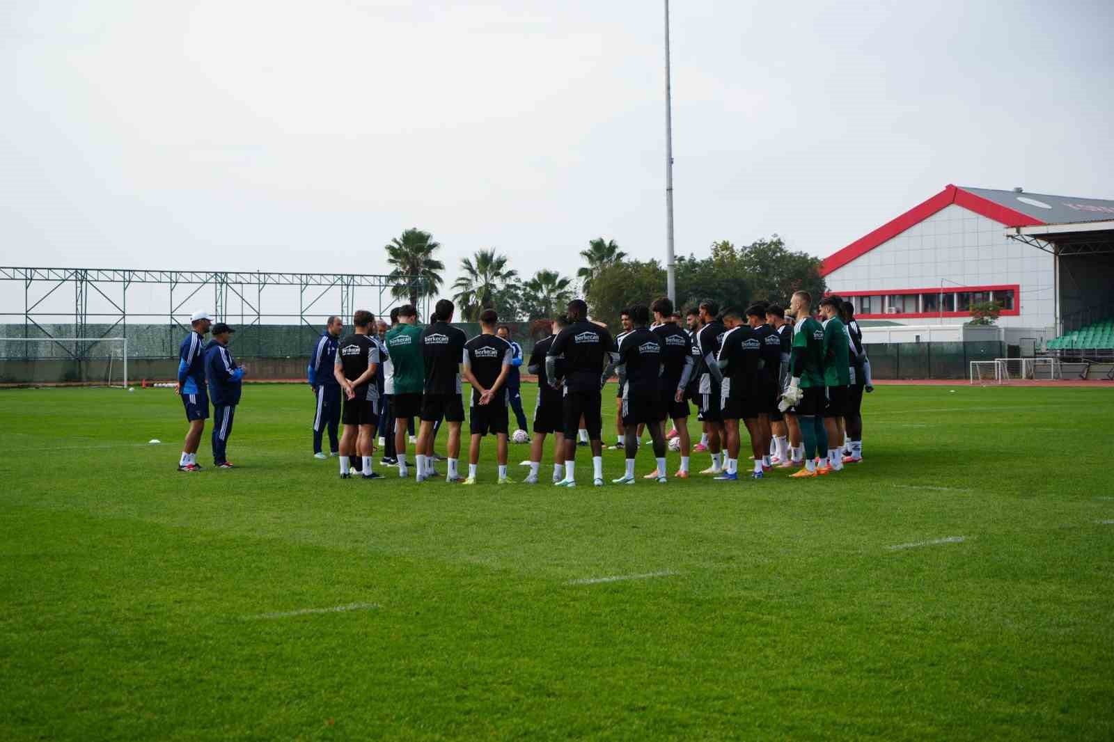 Selçuk İnan: "Beşiktaş karşılaşmasından çok iyi bir oyun ve mücadeleyle ayrıldık"