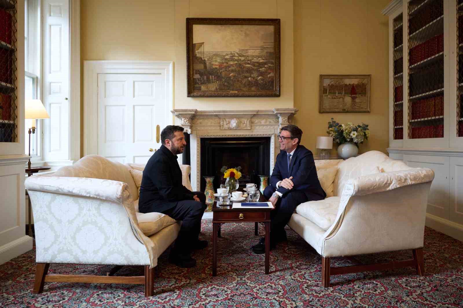 Zelenskiy, ABD’ye sitem etti: "Dürüst, açık ve güçlü ortaklar olmak istiyoruz"