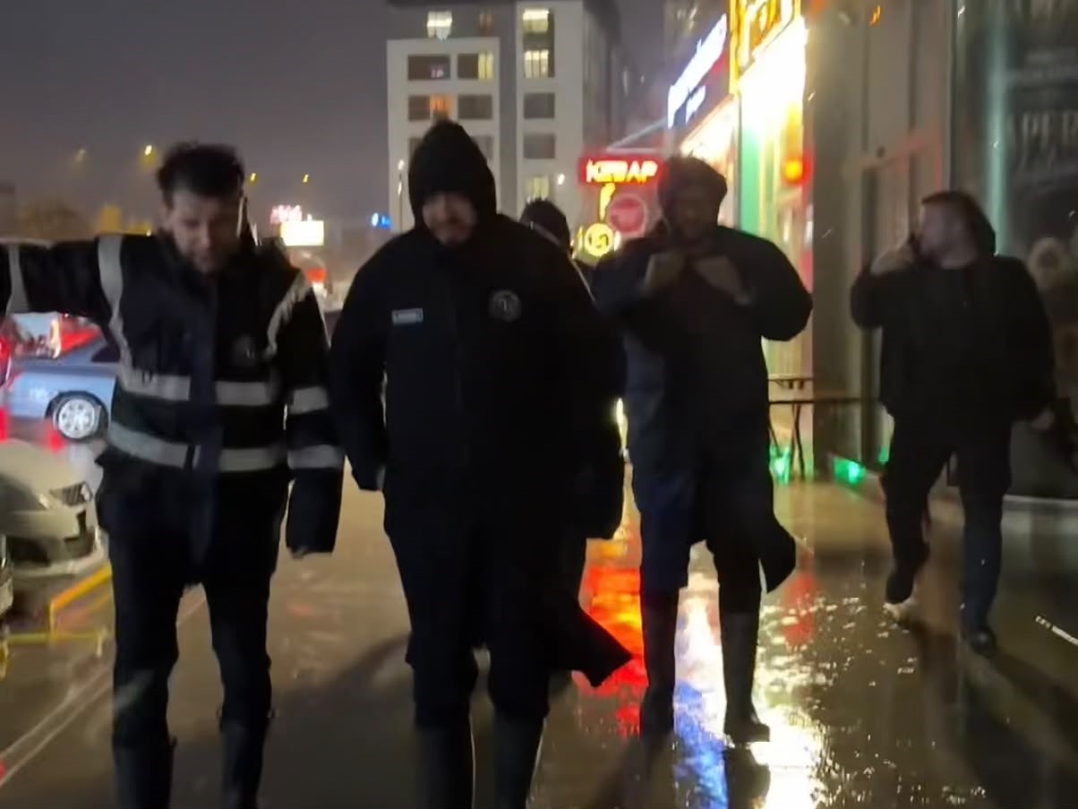 Arnavutköy’de yağış mesaisi: 300 personel ve 80 araç sahada