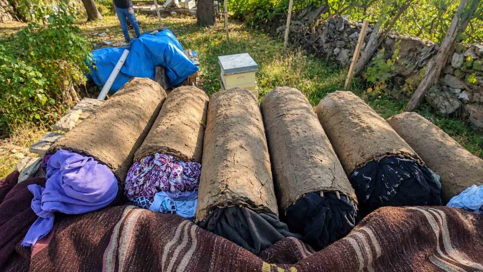 85 yaşında karakovan balı üretiyor