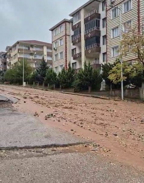 Adıyaman’da şiddetli yağış taşkına neden oldu